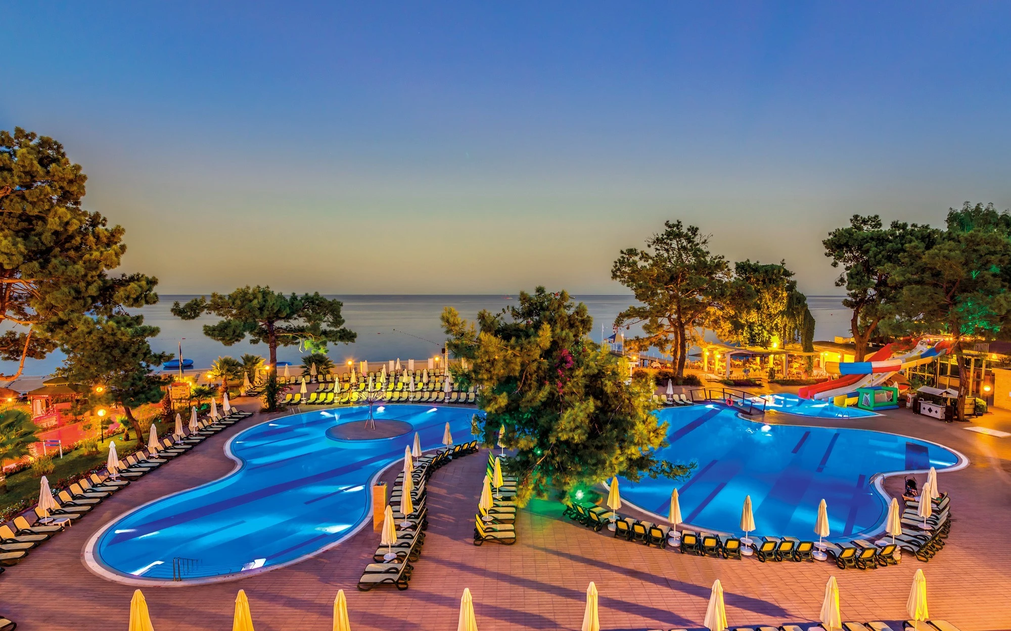 Crystal aura beach spa 5. Кристалл Аура Бич Резорт. Кристалл Аура Кемер Турция. Отель Crystal Aura Beach Resort & Spa. Кемер Кристал Аура Бич Резорт 5.